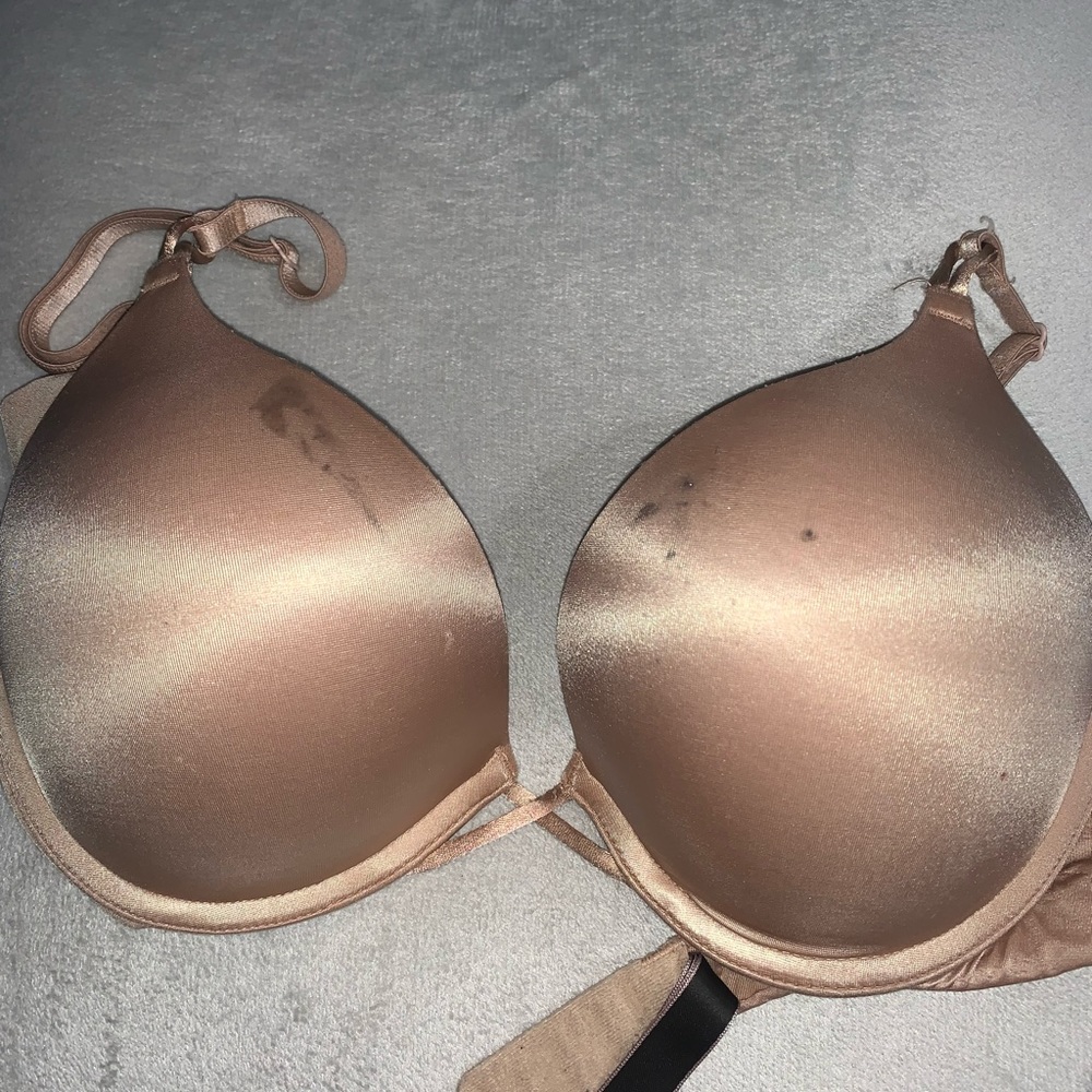 Nude Victoria secret BOMBSHELL BRA 34C (free shipping)